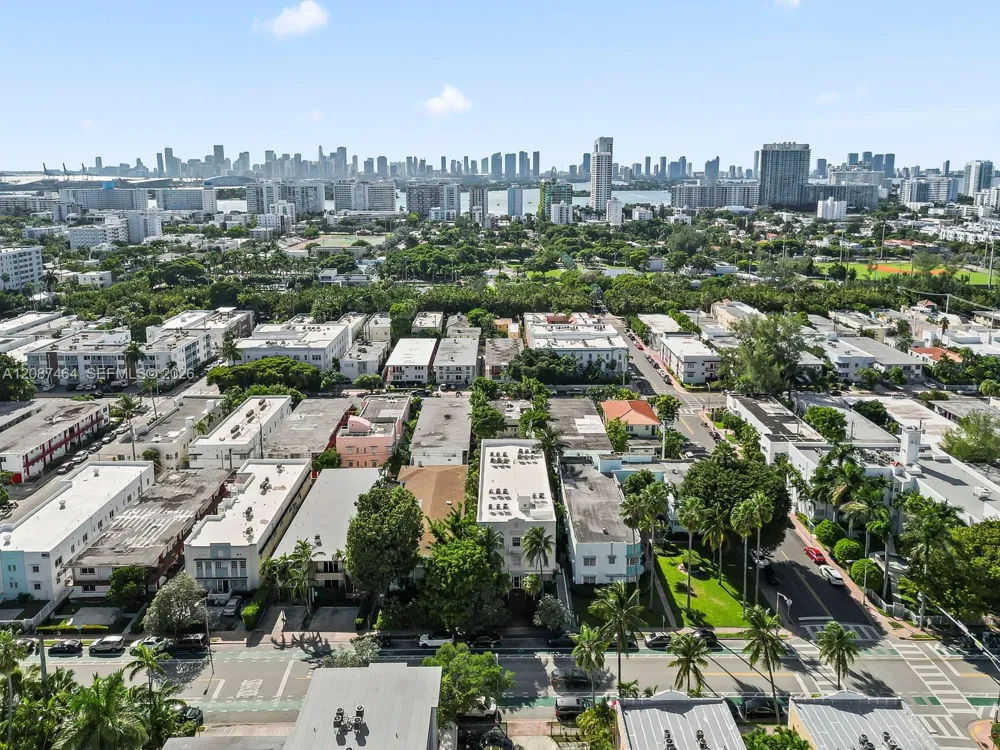1244 Pennsylvania Ave #302 Miami Beach, FL 33139