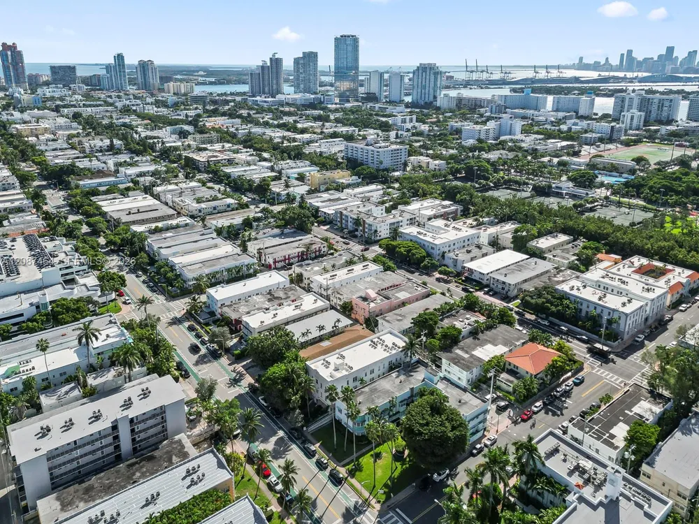 1244 Pennsylvania Ave #302 Miami Beach, FL 33139