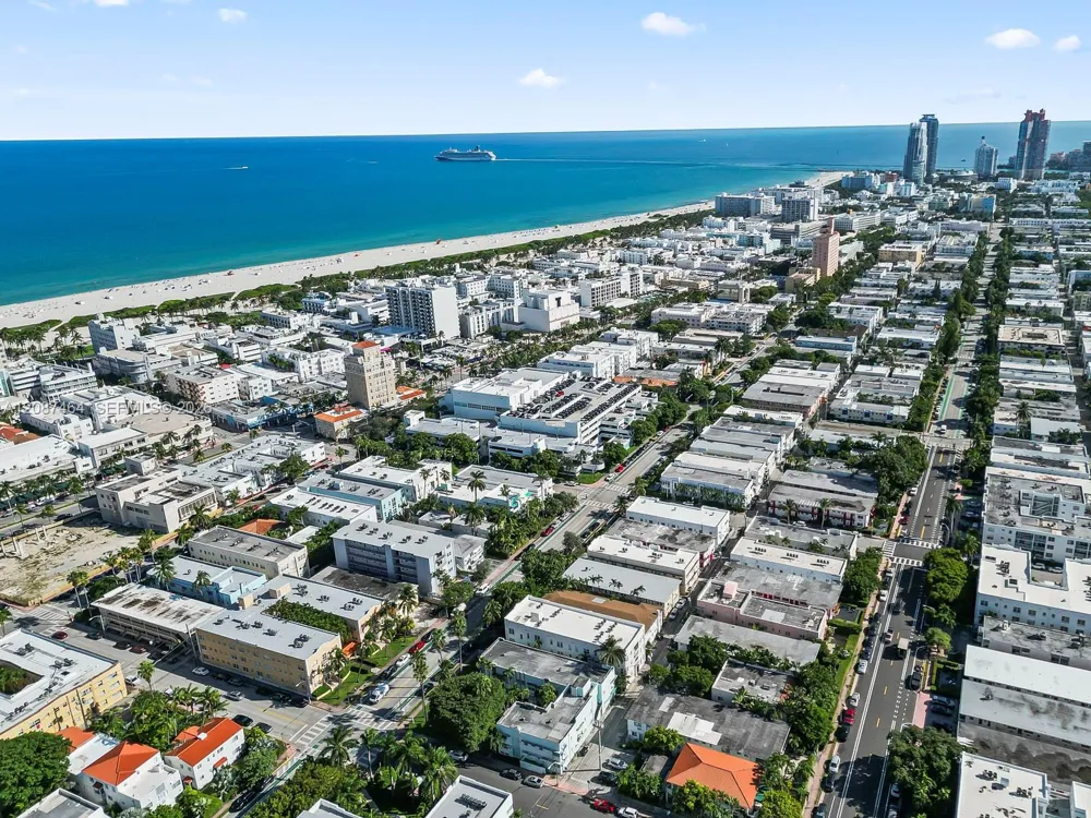 1244 Pennsylvania Ave #302 Miami Beach, FL 33139