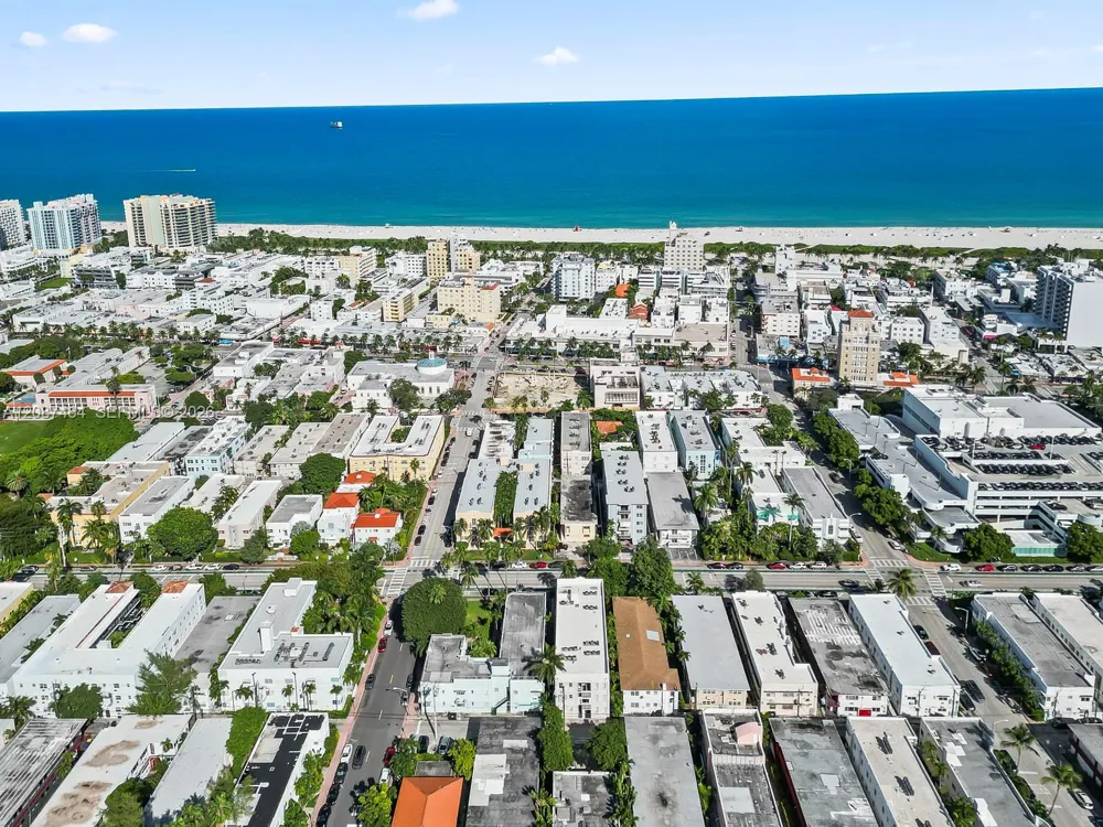 1244 Pennsylvania Ave #302 Miami Beach, FL 33139