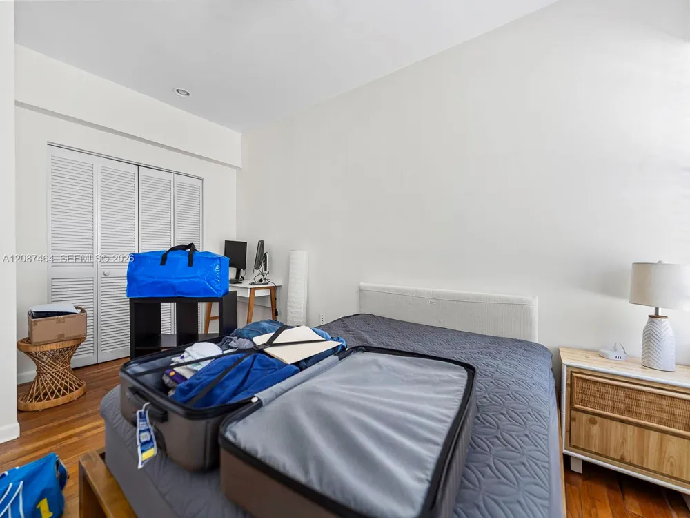 1244 Pennsylvania Ave #302 Miami Beach, FL 33139
