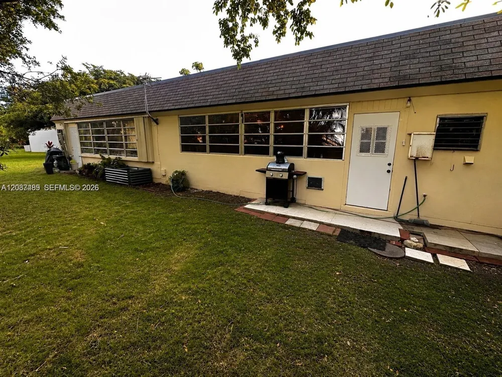 17215 SW 112 CT #II2543 Miami, FL 33157
