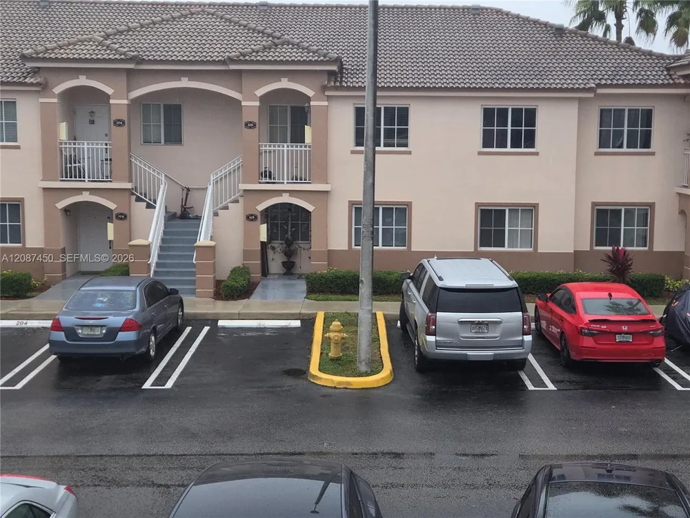 1271 SE 28th Ct #104 Homestead, FL 33035