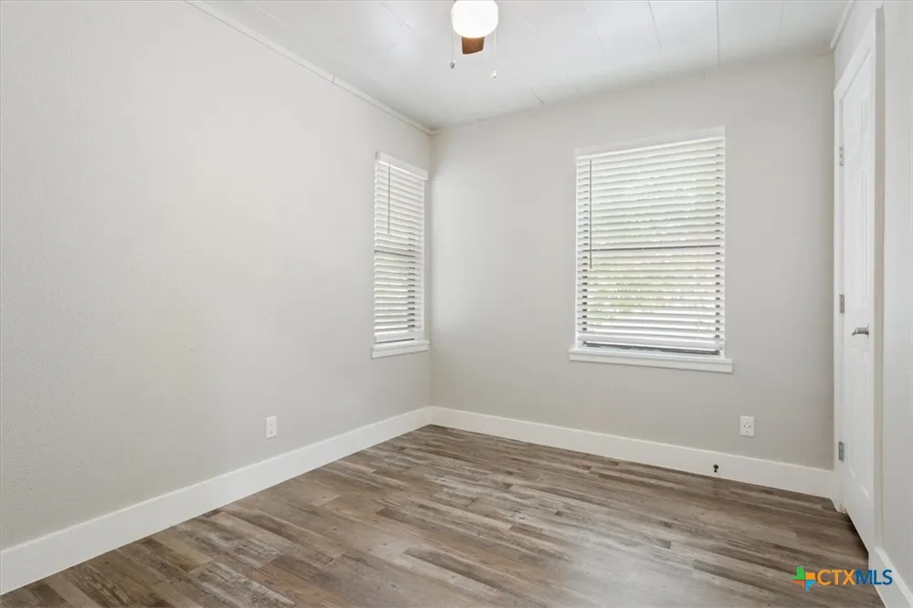 204 E Fowler Avenue Killeen, TX 76541