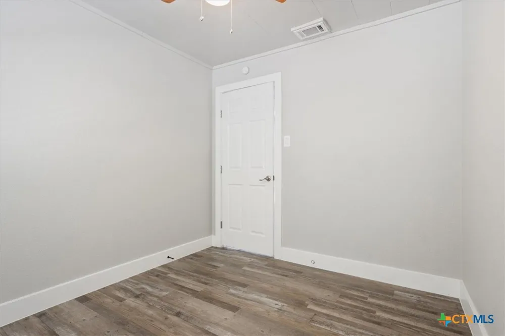 204 E Fowler Avenue Killeen, TX 76541
