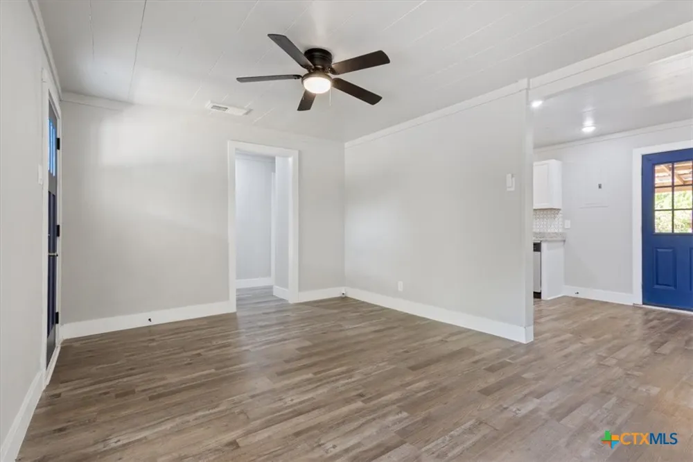 204 E Fowler Avenue Killeen, TX 76541