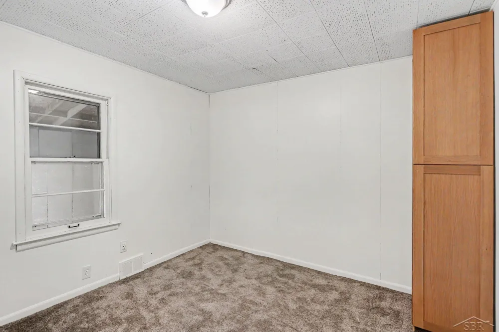 113 Maple Street Auburn City, MI 48611
