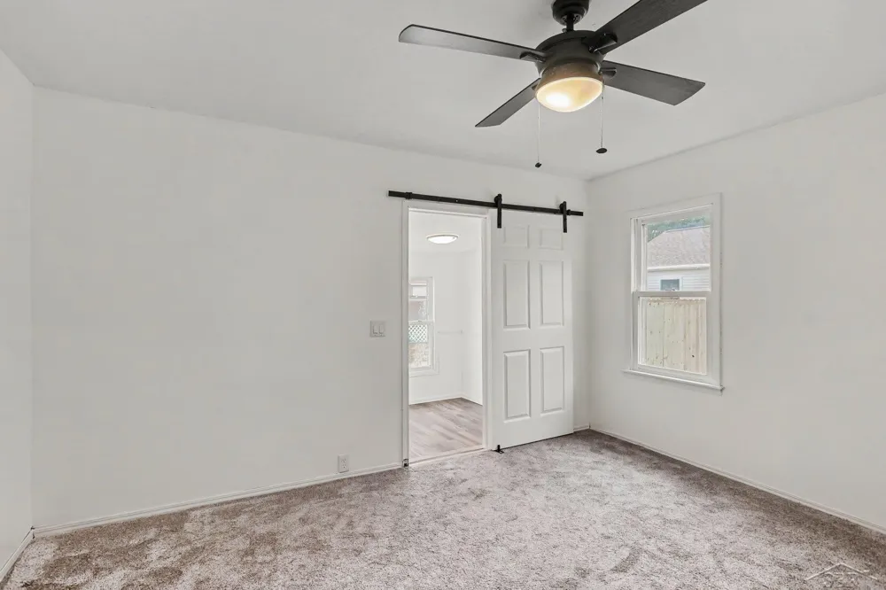 113 Maple Street Auburn City, MI 48611