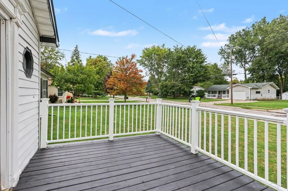 113 Maple Street Auburn City, MI 48611