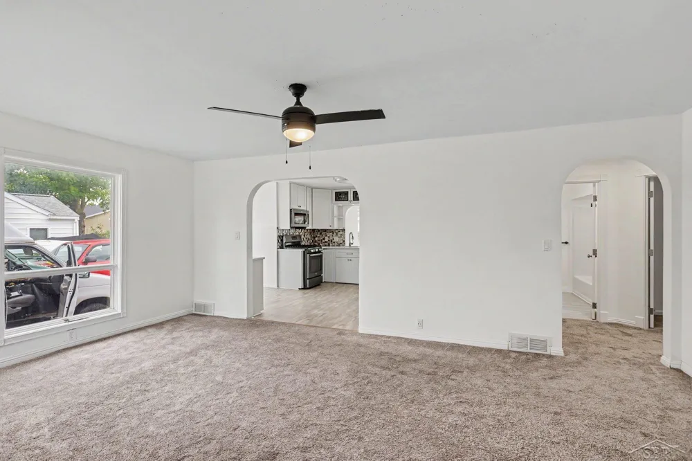 113 Maple Street Auburn City, MI 48611