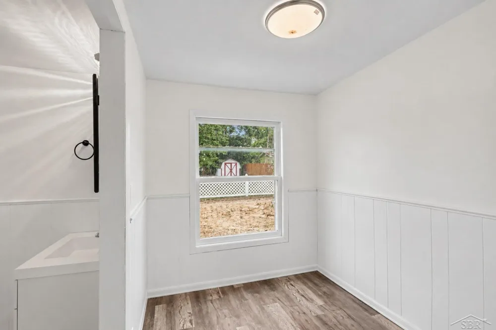 113 Maple Street Auburn City, MI 48611
