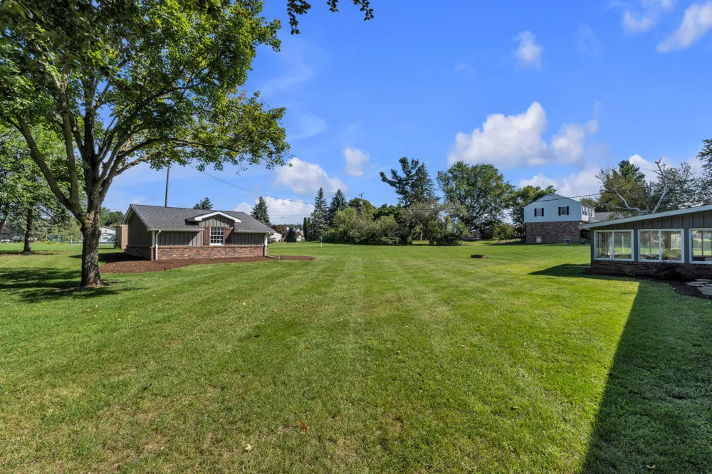5160 Milwaukee Road Tecumseh Township, MI 49286