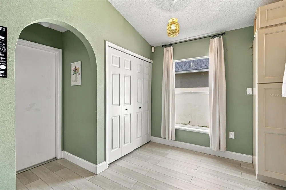 13004 WATERBOURNE DRIVE Gibsonton, FL 33534
