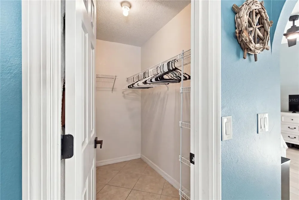 13004 WATERBOURNE DRIVE Gibsonton, FL 33534