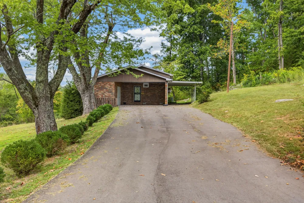 461 Baker Mountain Rd Sparta, TN 38583