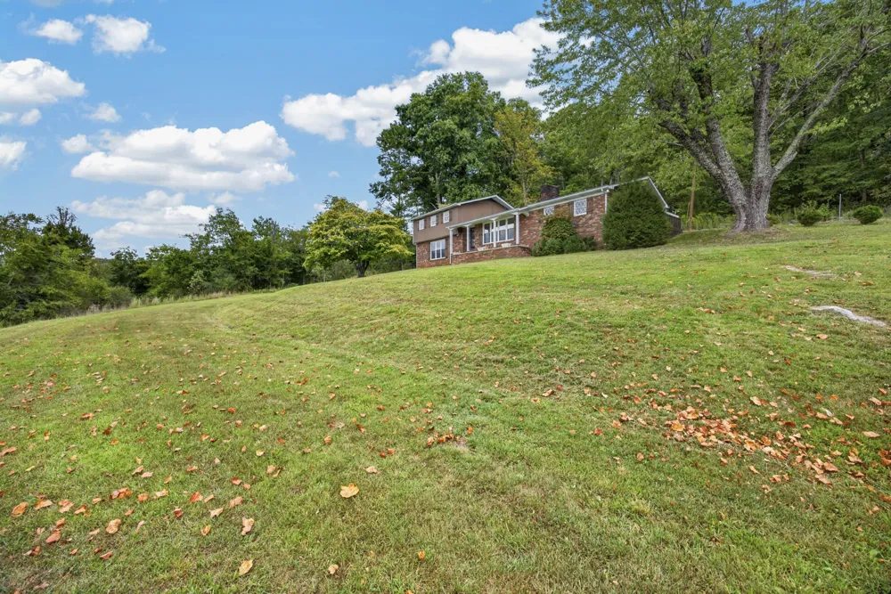 461 Baker Mountain Rd Sparta, TN 38583