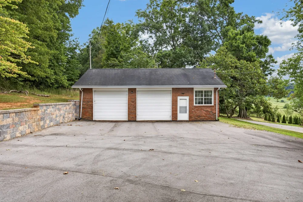 461 Baker Mountain Rd Sparta, TN 38583