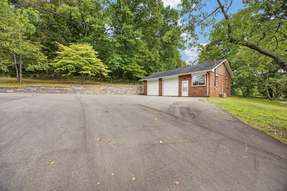461 Baker Mountain Rd Sparta, TN 38583