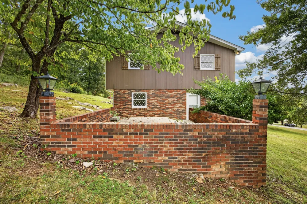 461 Baker Mountain Rd Sparta, TN 38583