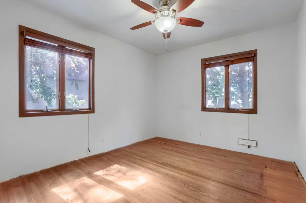 2021 English Street Maplewood, MN 55109