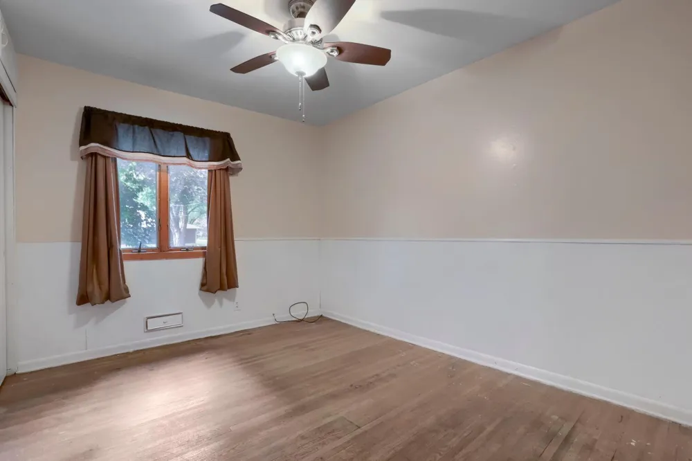 2021 English Street Maplewood, MN 55109