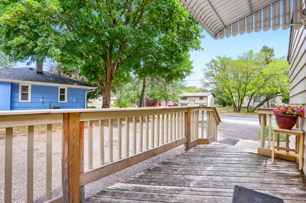 2021 English Street Maplewood, MN 55109
