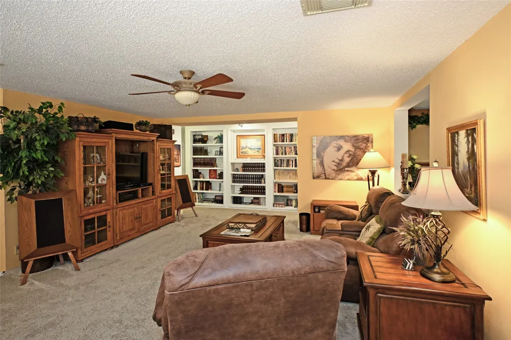 762 PINEHURST DR DRIVE New Braunfels, TX 78130