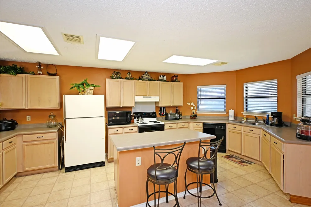 762 PINEHURST DR DRIVE New Braunfels, TX 78130