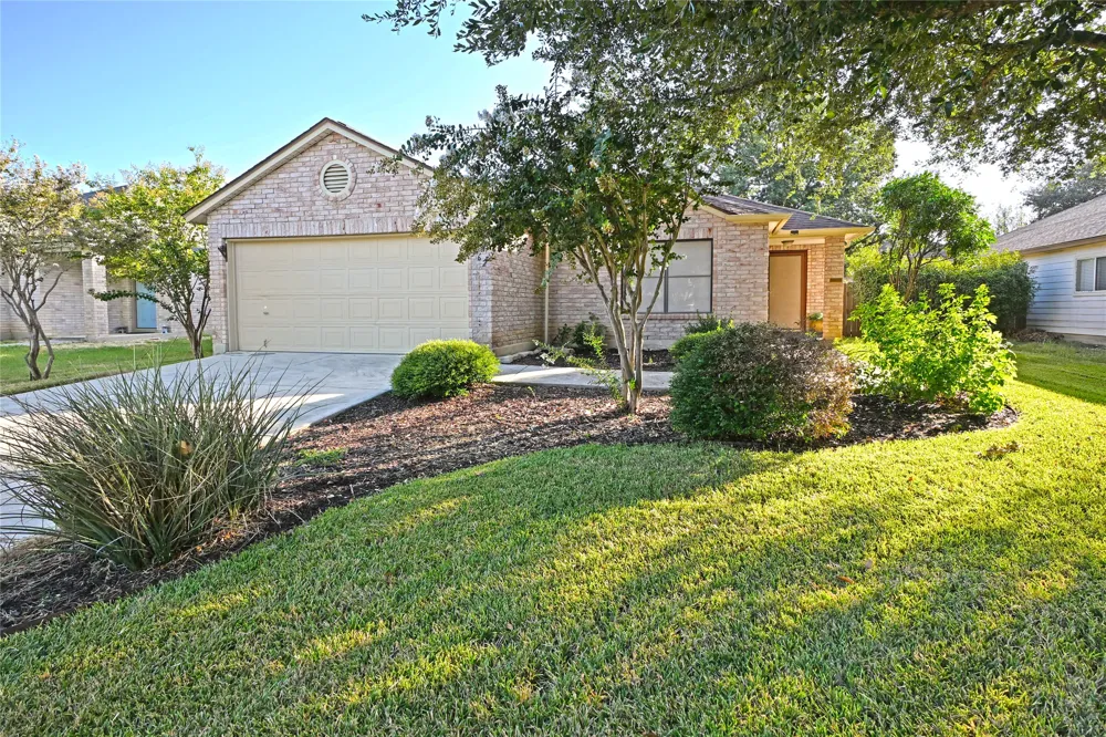 762 PINEHURST DR DRIVE New Braunfels, TX 78130