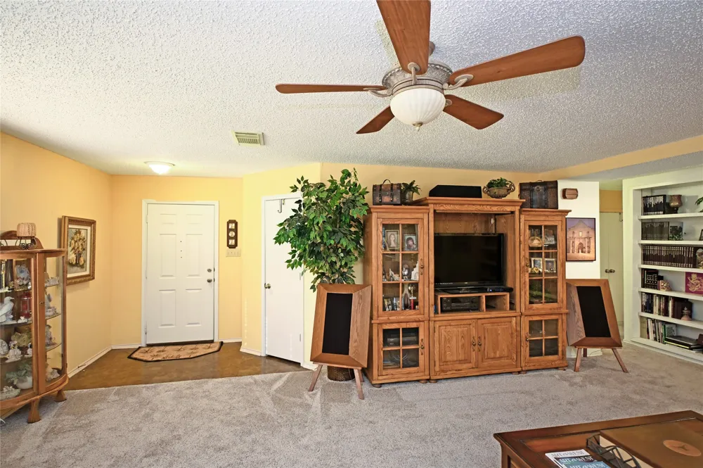 762 PINEHURST DR DRIVE New Braunfels, TX 78130