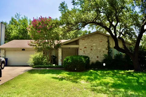 12001 Ladrido Lane