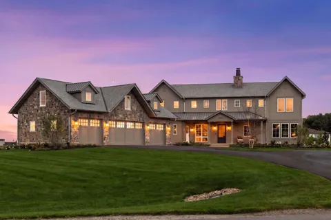 2891 Deer Hill Road
