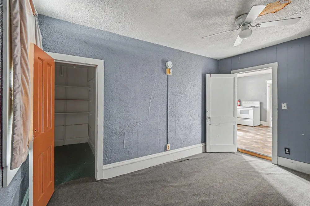 518 Central Avenue Lester Prairie, MN 55354