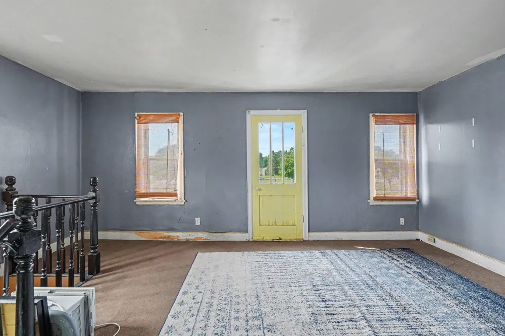 518 Central Avenue Lester Prairie, MN 55354