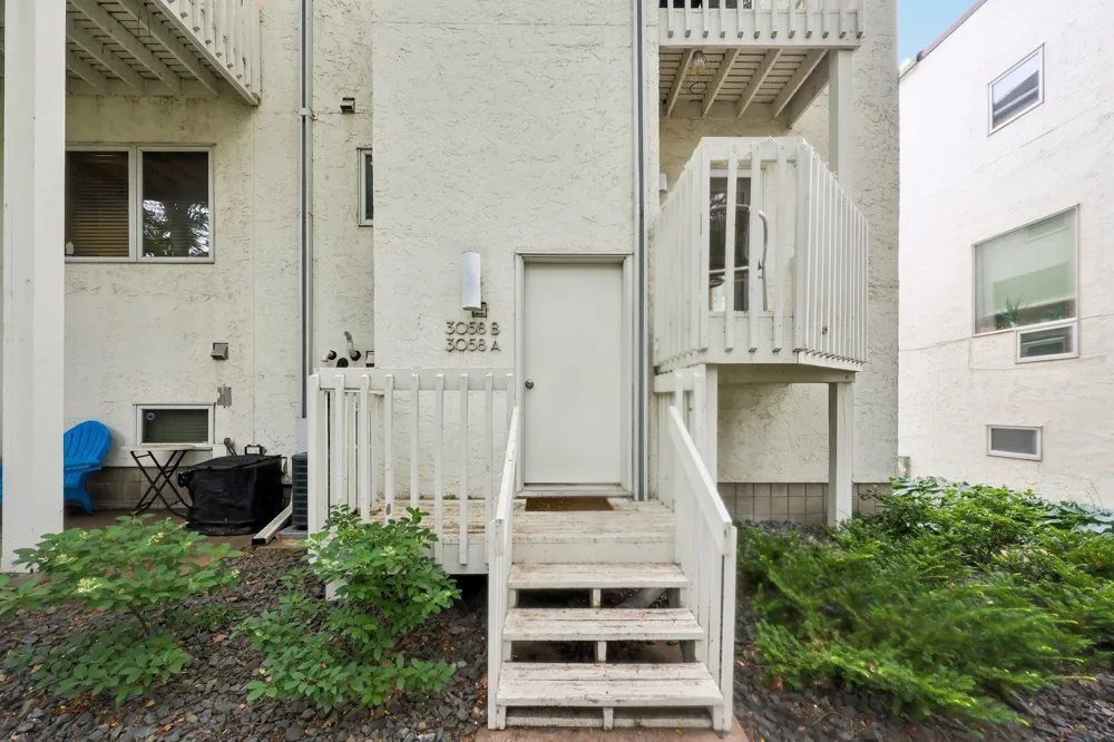 3058 Lake Shore Drive #A Minneapolis, MN 55416
