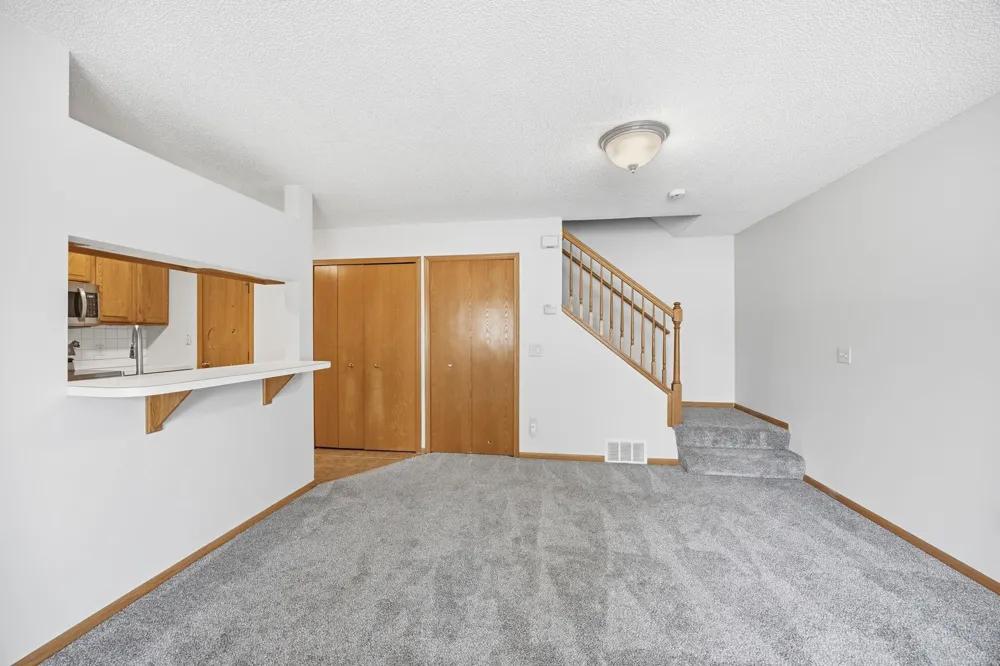 1994 Jan Echo Trail Eagan, MN 55122