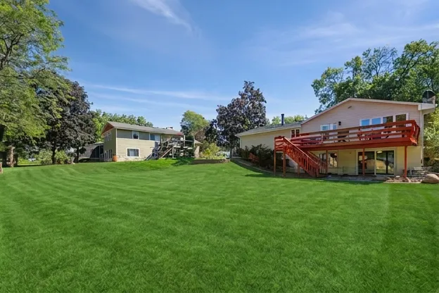 9920 36th Place Plymouth, MN 55441