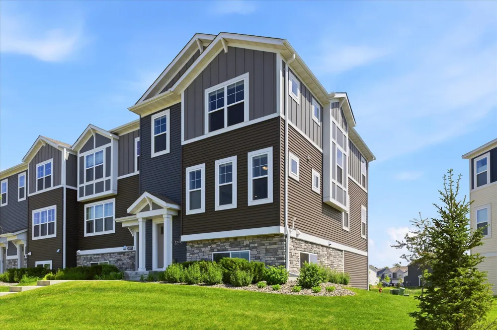 13571 Pine Drive Rogers, MN 55374