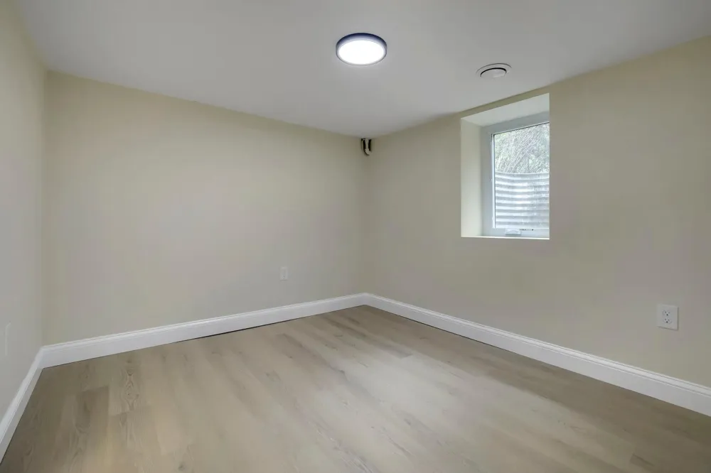 1979 Stillwater Avenue E Saint Paul, MN 55119
