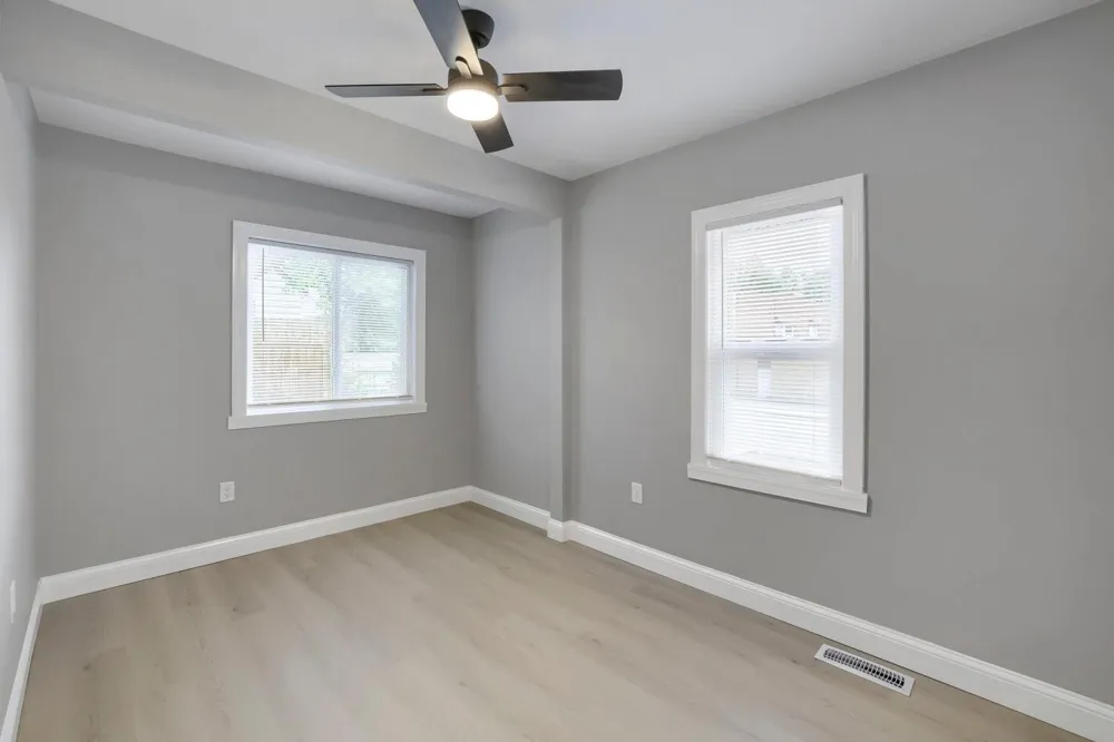 1979 Stillwater Avenue E Saint Paul, MN 55119