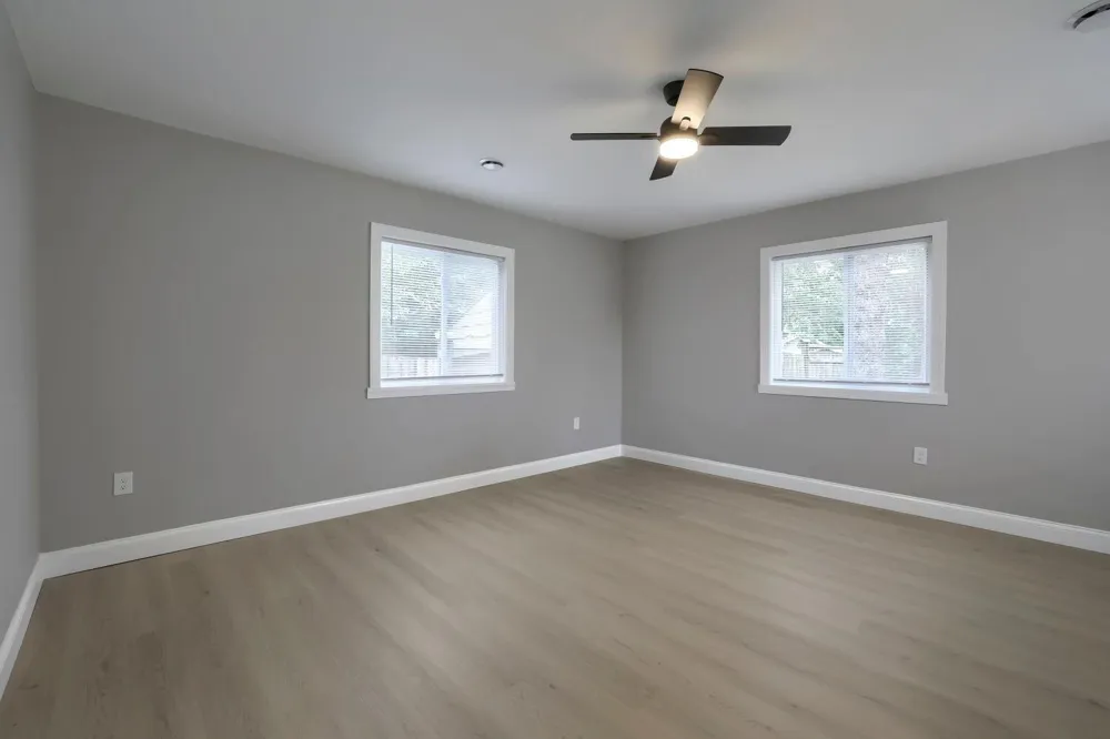 1979 Stillwater Avenue E Saint Paul, MN 55119