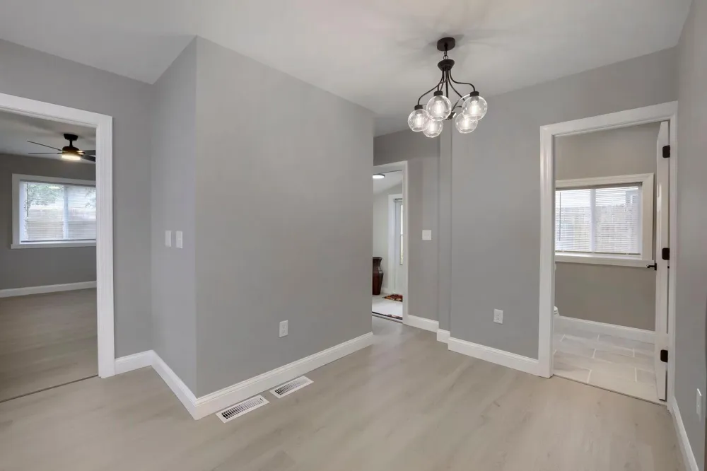 1979 Stillwater Avenue E Saint Paul, MN 55119