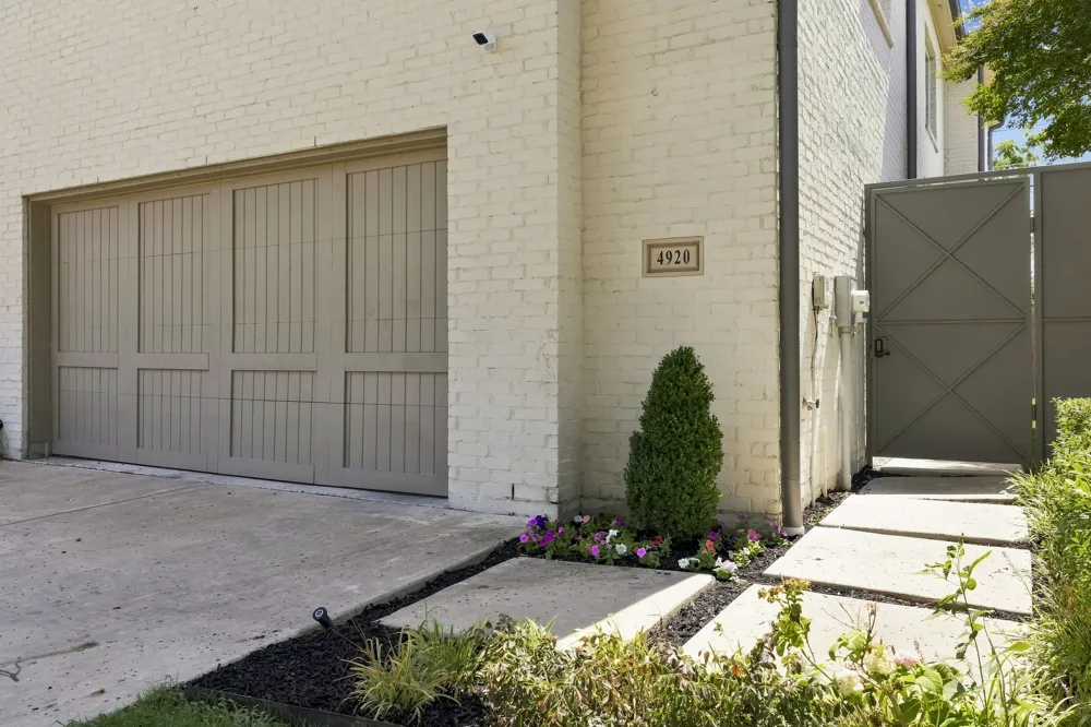 4920 Kelton Drive Dallas, TX 75209