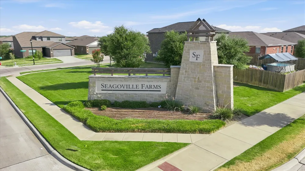 2031 Canterbury Drive Seagoville, TX 75159