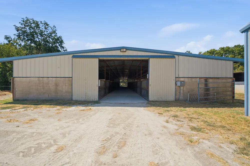 278 County Road 182 Gainesville, TX 76240