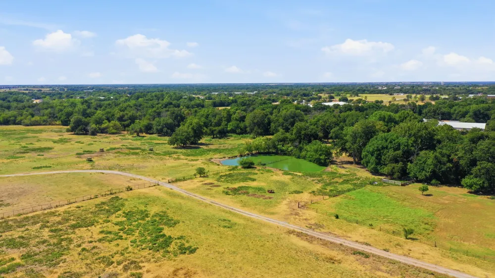278 County Road 182 Gainesville, TX 76240