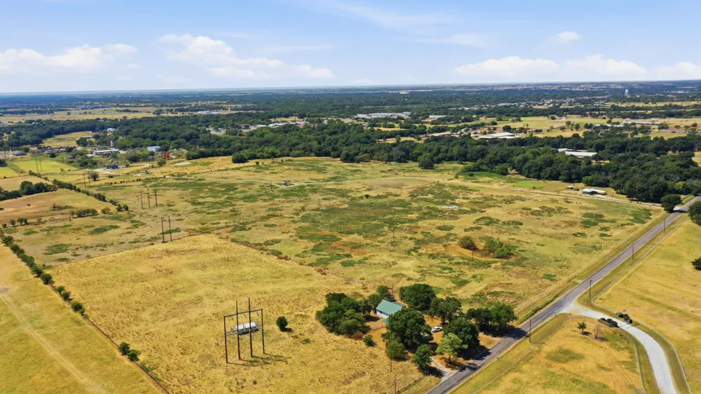 278 County Road 182 Gainesville, TX 76240