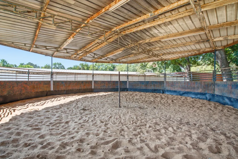 278 County Road 182 Gainesville, TX 76240