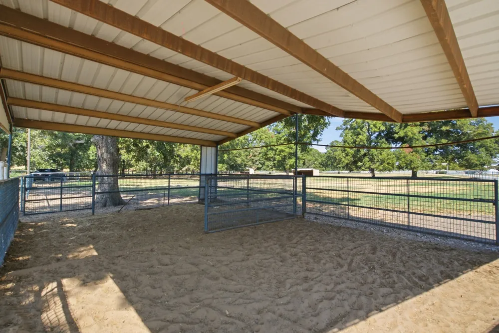 278 County Road 182 Gainesville, TX 76240