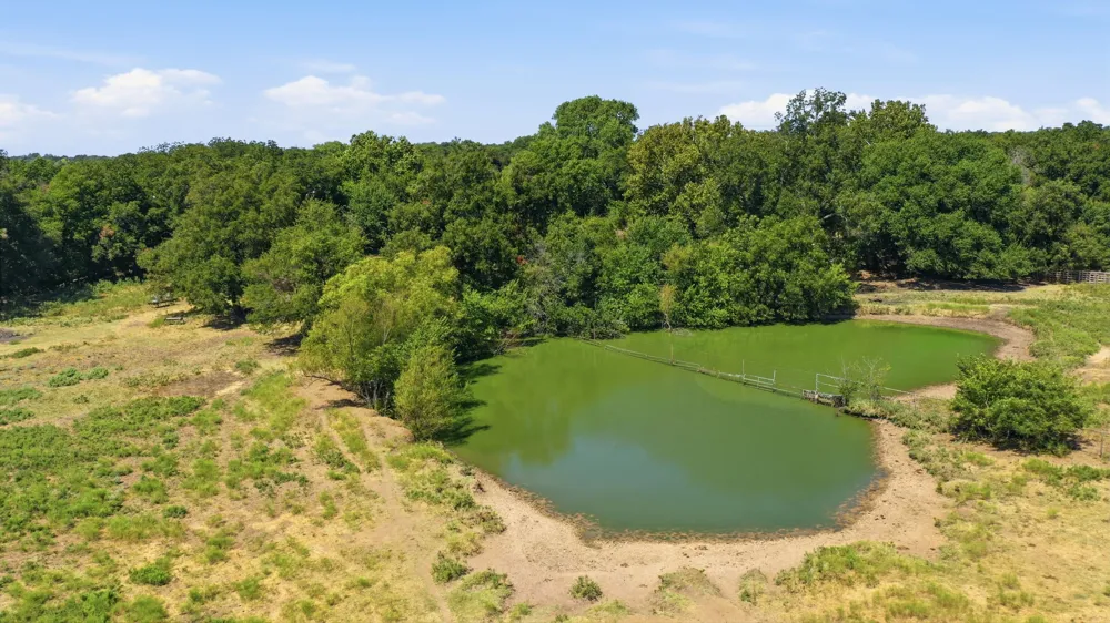 278 County Road 182 Gainesville, TX 76240